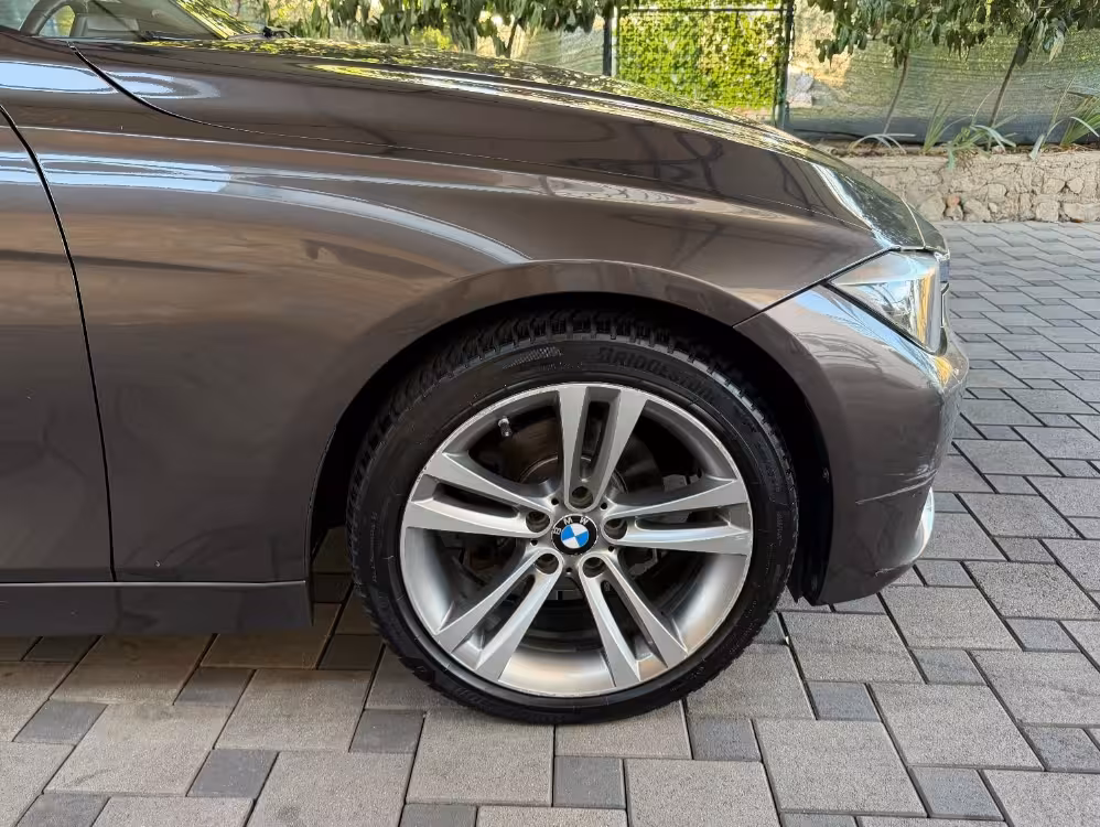 BMW 3er F30/F31/F34 316d 2014 – fotografija 9