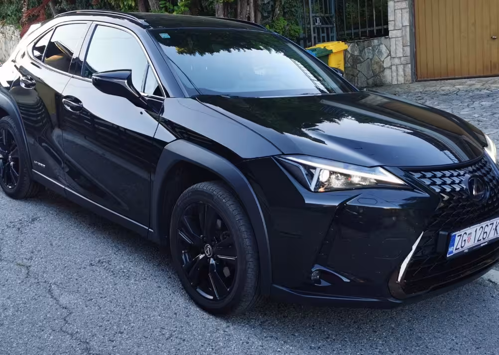 Lexus UX 250h Style 2022 – fotografija 11