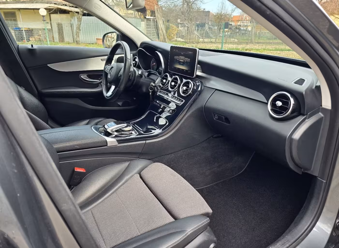 Mercedes-Benz C-Klasse W205 C180 2018 – fotografija 12